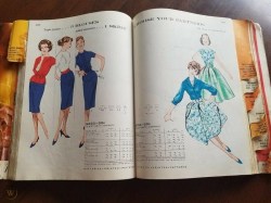 9233 BUTTERICK 1960 BLOUSES, OVERBLOUSE, SLIM SKIRT PATTERN 14 34" UNCUT